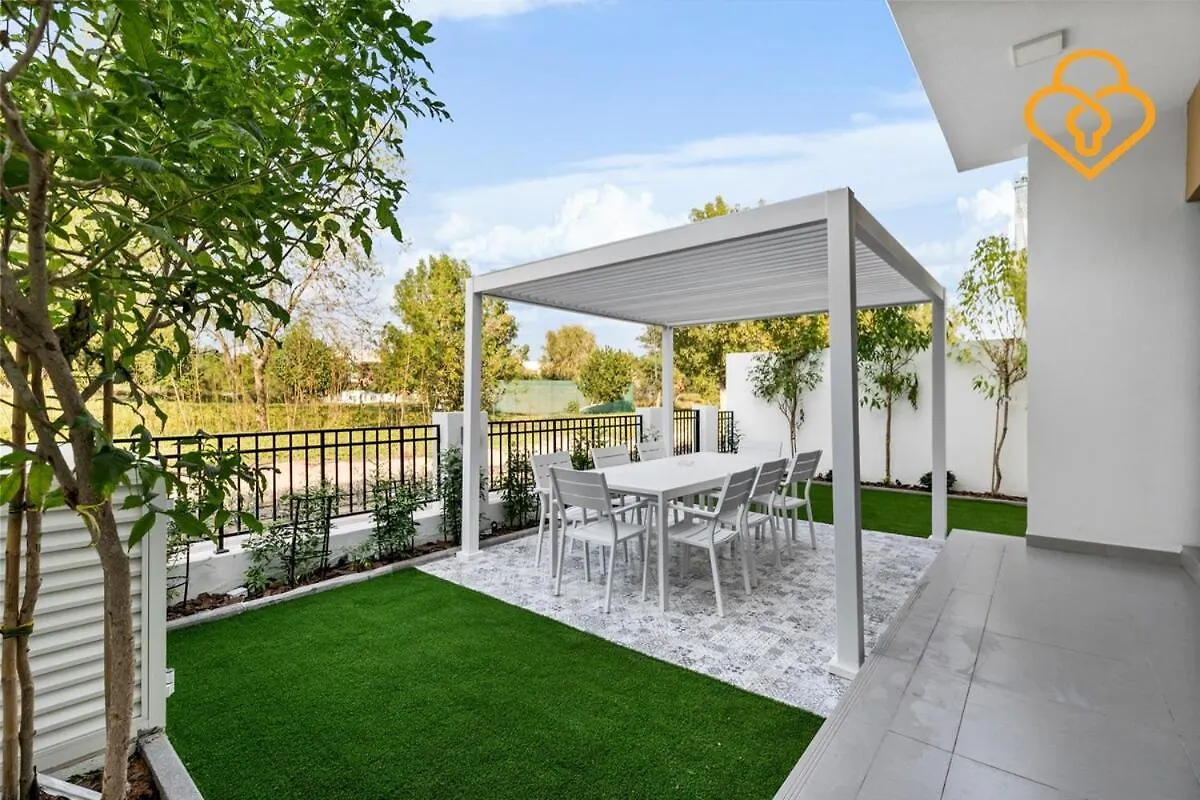Keysplease 4Br, Nanny Room, Bbq, Garden, Malibu Beach Access, Damac Hills Dubai