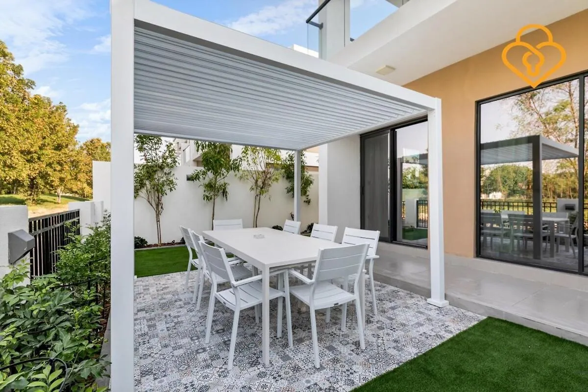 Keysplease 4Br, Nanny Room, Bbq, Garden, Malibu Beach Access, Damac Hills Dubai Villa