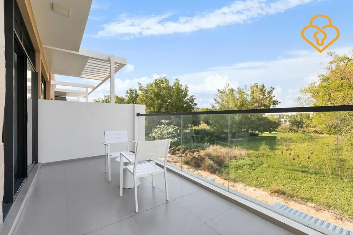 Keysplease 4Br, Nanny Room, Bbq, Garden, Malibu Beach Access, Damac Hills Dubai Villa