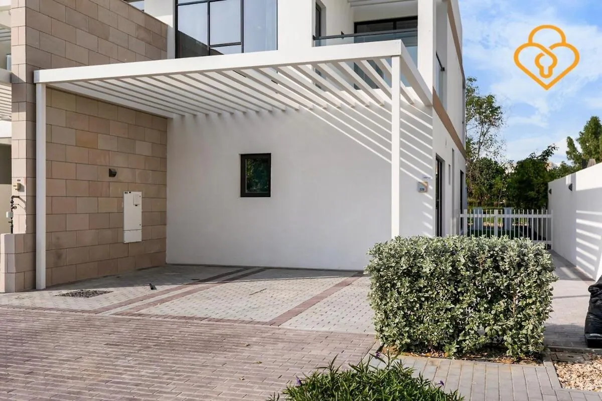 Villa Keysplease 4Br, Nanny Room, Bbq, Garden, Malibu Beach Access, Damac Hills Dubai
